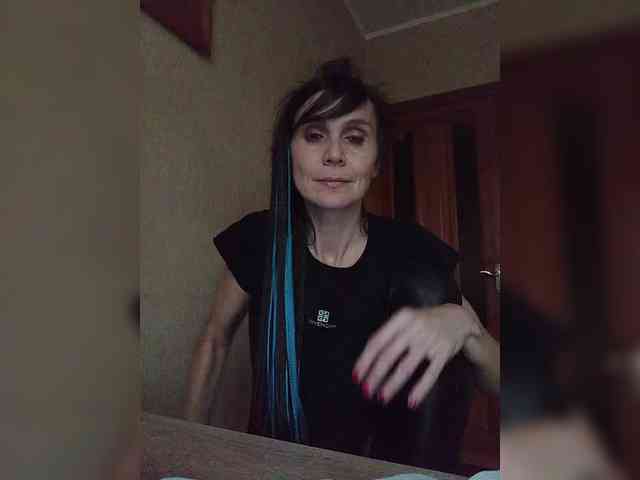 Hellenalonenochka webcam