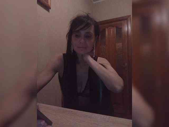 Hellenalonenochka webcam