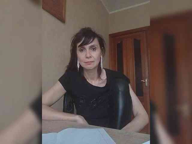 Hellenalonenochka webcam