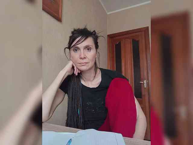 Hellenalonenochka webcam