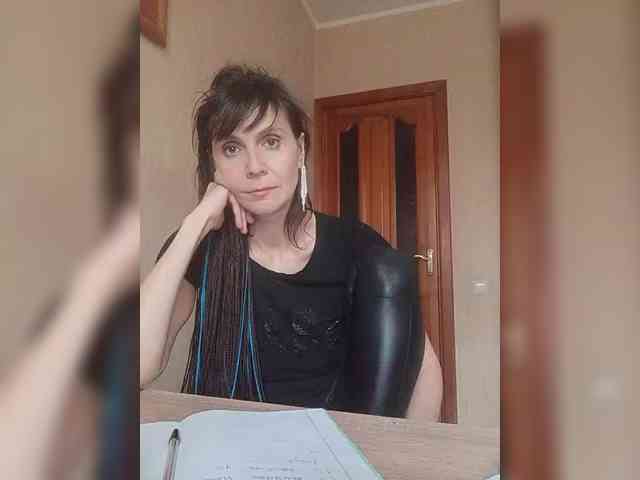 Hellenalonenochka webcam