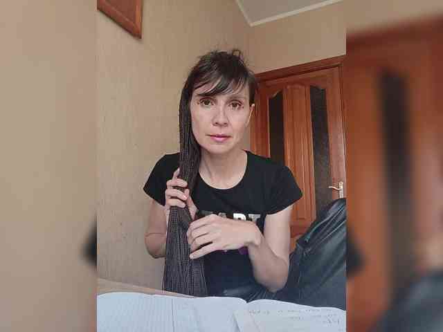 Hellenalonenochka webcam