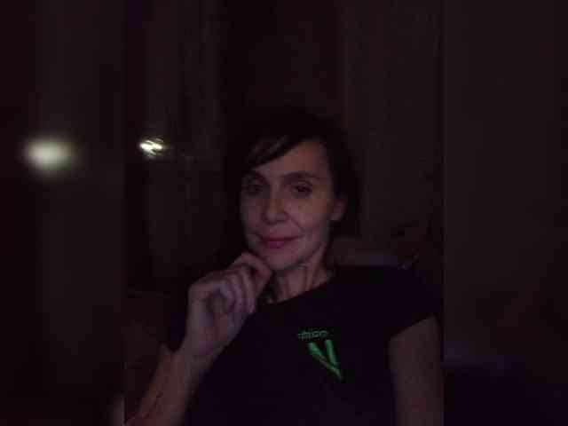 Hellenalonenochka webcam