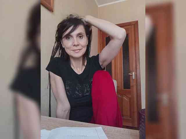 Hellenalonenochka webcam