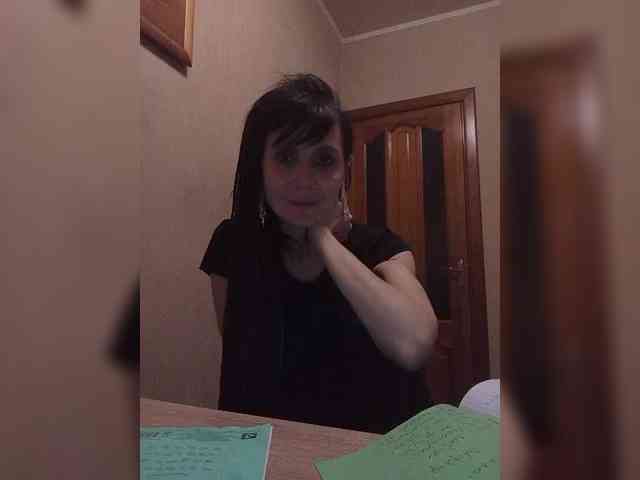 Hellenalonenochka webcam