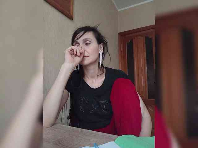 Hellenalonenochka webcam