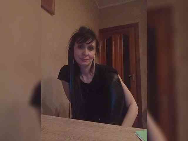 Hellenalonenochka webcam