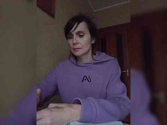 Hellenalonenochka webcam