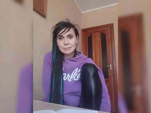 Hellenalonenochka webcam