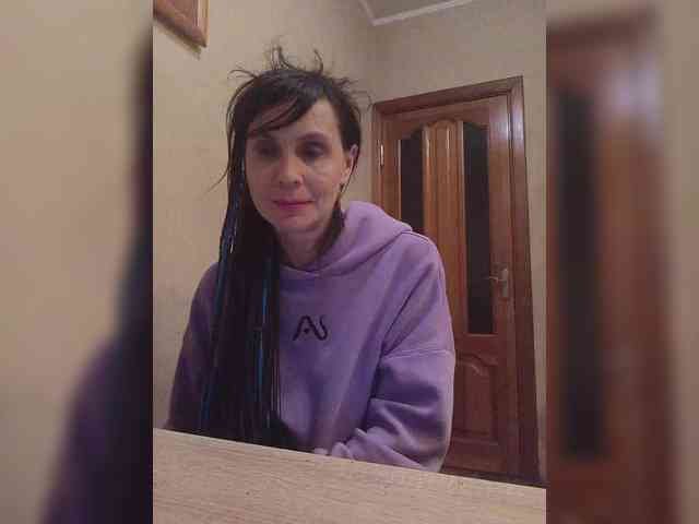 Hellenalonenochka webcam