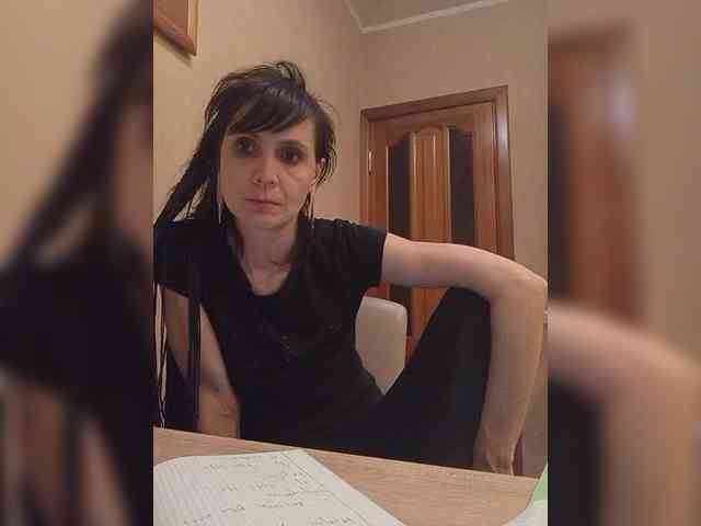 Hellenalonenochka webcam