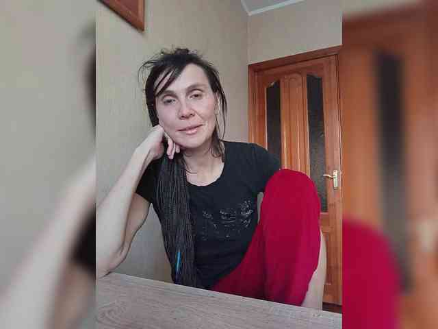 Hellenalonenochka webcam