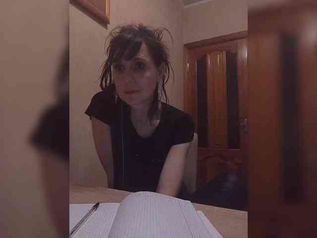 Hellenalonenochka webcam