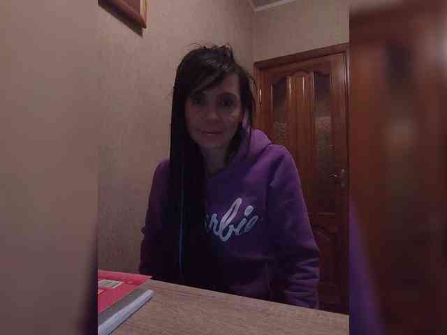 Hellenalonenochka webcam