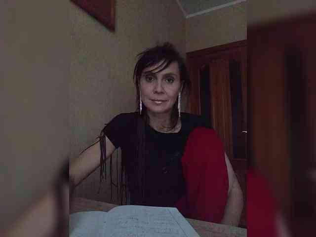 Hellenalonenochka webcam