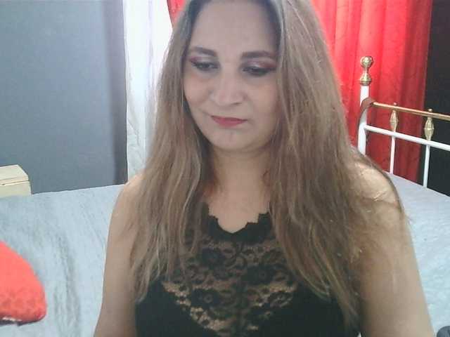 lorainne2's BongaCams show and profile