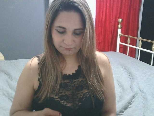 lorainne2 Live Cam on BongaCams