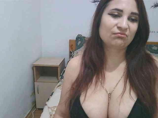 lorainne2 Live Webcam on BongaCams