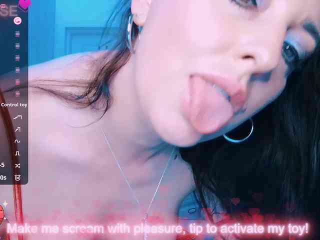 SoNakeDream webcam