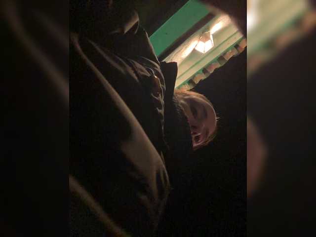 MilkaMilfMilka's BongaCams show and profile