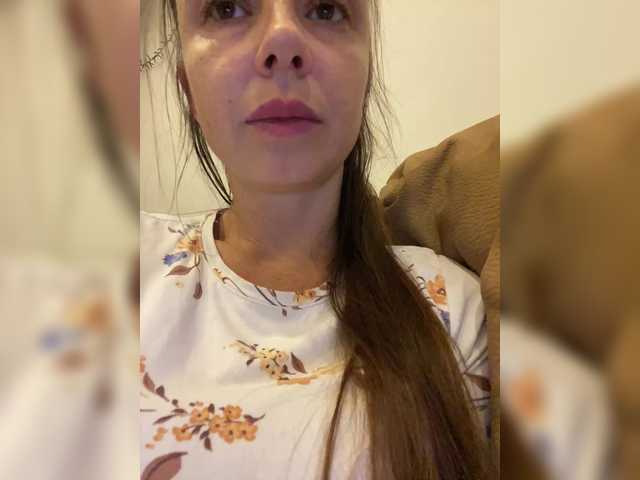 MilkaMilfMilka's BongaCams show and profile