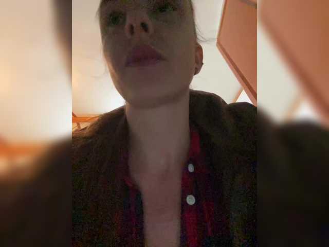 MilkaMilfMilka's BongaCams show and profile