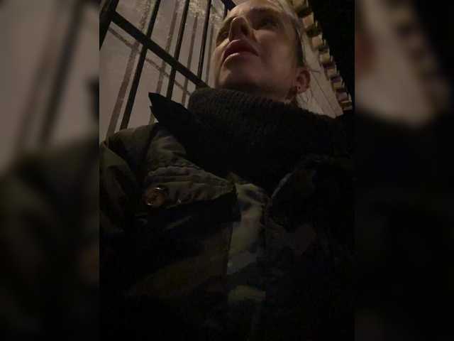 MilkaMilfMilka's BongaCams show and profile