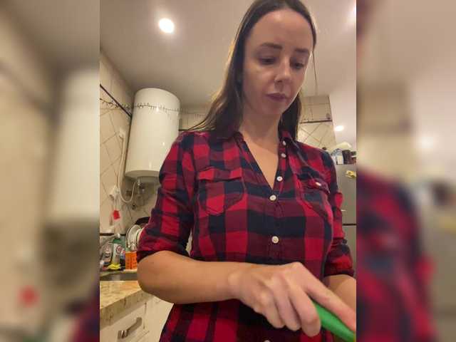 miss-milka – webcam model profile photo