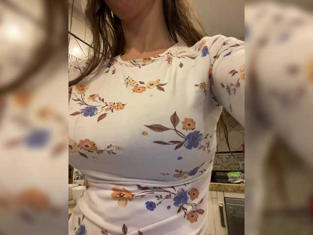 MilkaMilfMilka's BongaCams show and profile