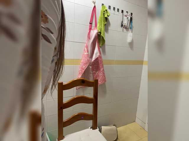 MilkaMilfMilka's BongaCams show and profile