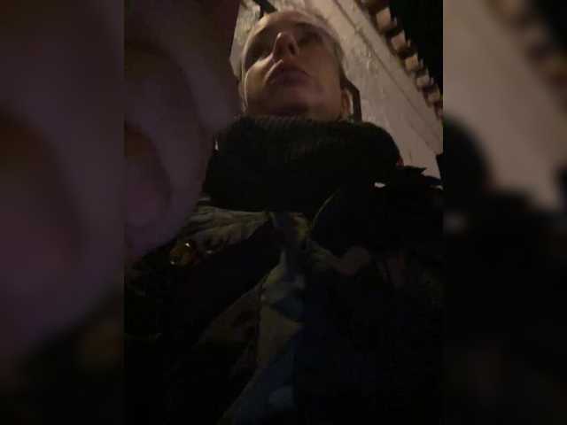 MilkaMilfMilka's BongaCams show and profile