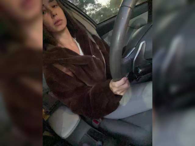 miss-milka live room