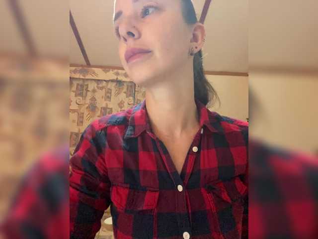 MilkaMilfMilka's BongaCams show and profile