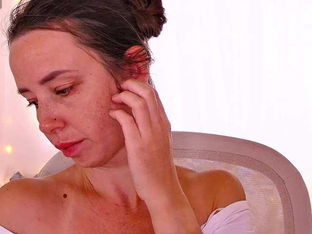 miss-milka's BongaCams show and profile