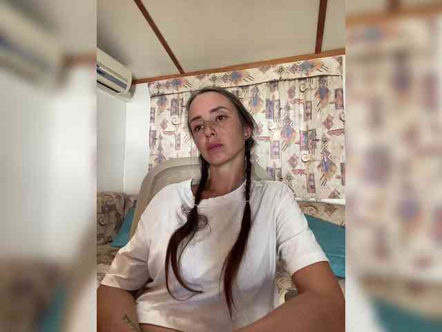 Miss_Milka webcam