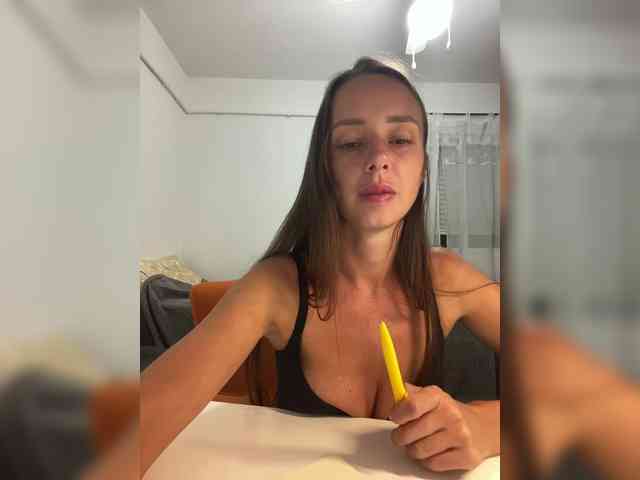 Miss_Milka webcam