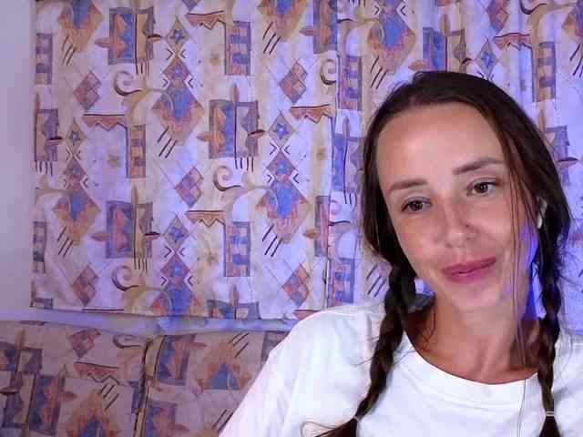 Miss_Milka webcam