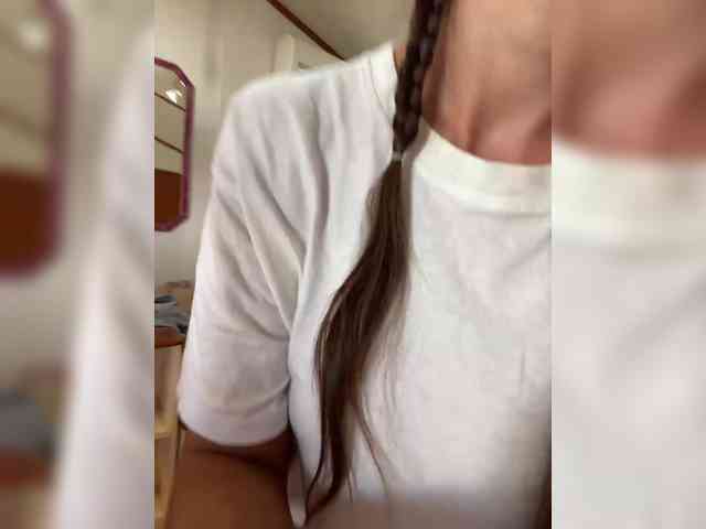 Miss_Milka webcam