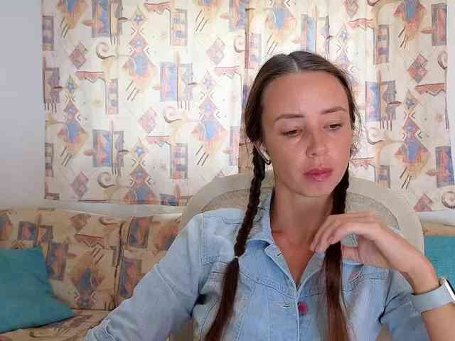Miss_Milka webcam
