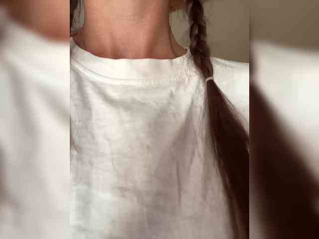 Miss_Milka webcam