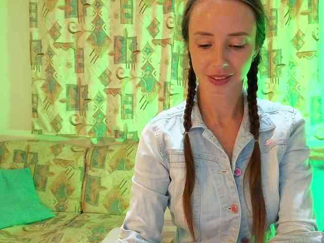 Miss_Milka webcam