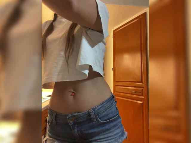 Miss_Milka webcam