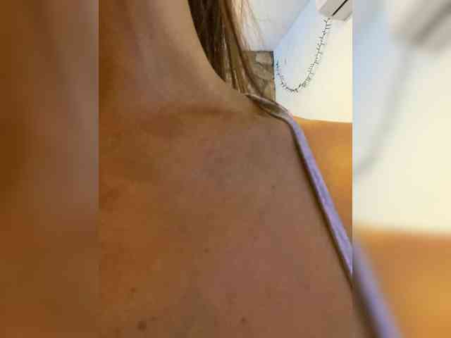 Miss_Milka webcam