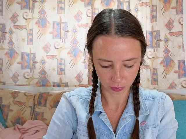 Miss_Milka webcam