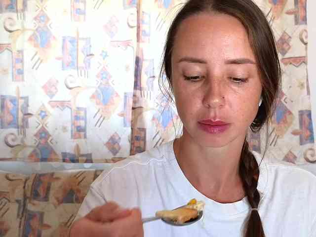 Miss_Milka webcam
