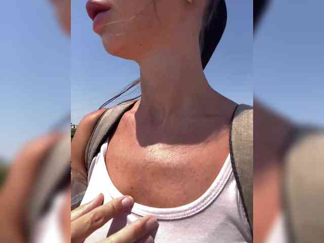Miss_Milka webcam