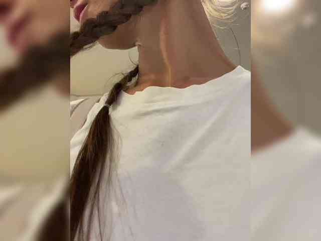 Miss_Milka webcam