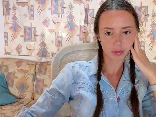 Miss_Milka webcam