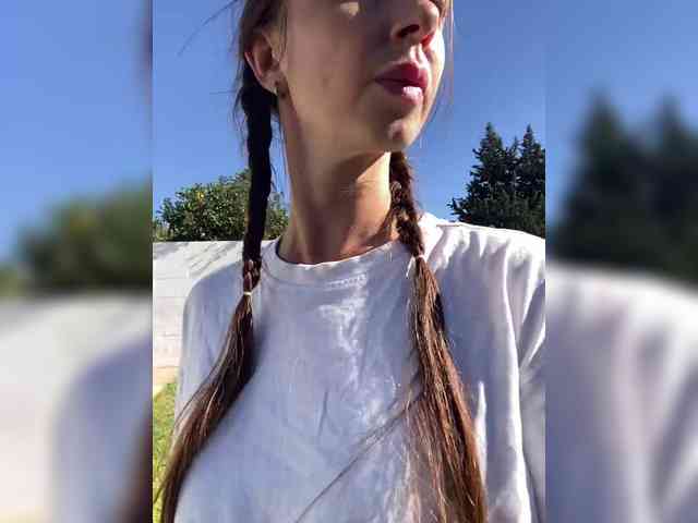 Miss_Milka webcam