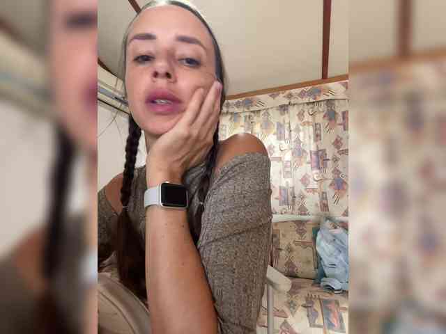 Miss_Milka webcam